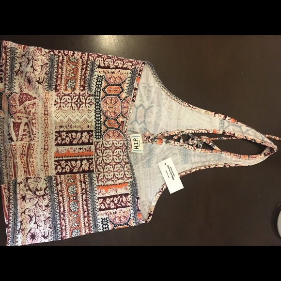Patterned halter top - Picture 5 of 7